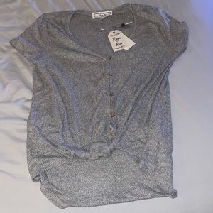 NWT Super cute tie front top